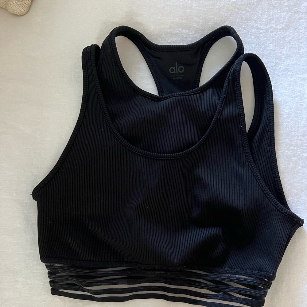 Alo Crop Top